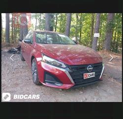 نيسان ألتيما